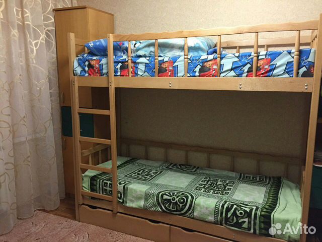 Двухъярусную кровать Двухъярусную кровать