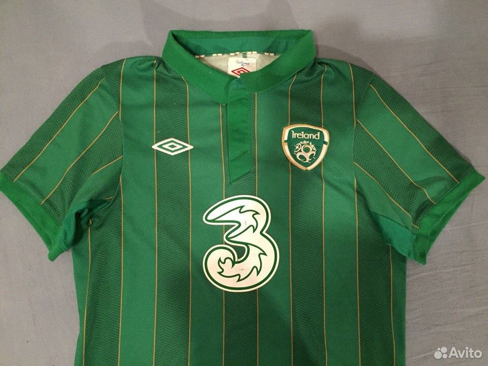 Какая форма ирландии. День святого патрика килт. Форма сборной ирландии. Футболка сборной ирландии по футболу. Форма сборной ирландии.