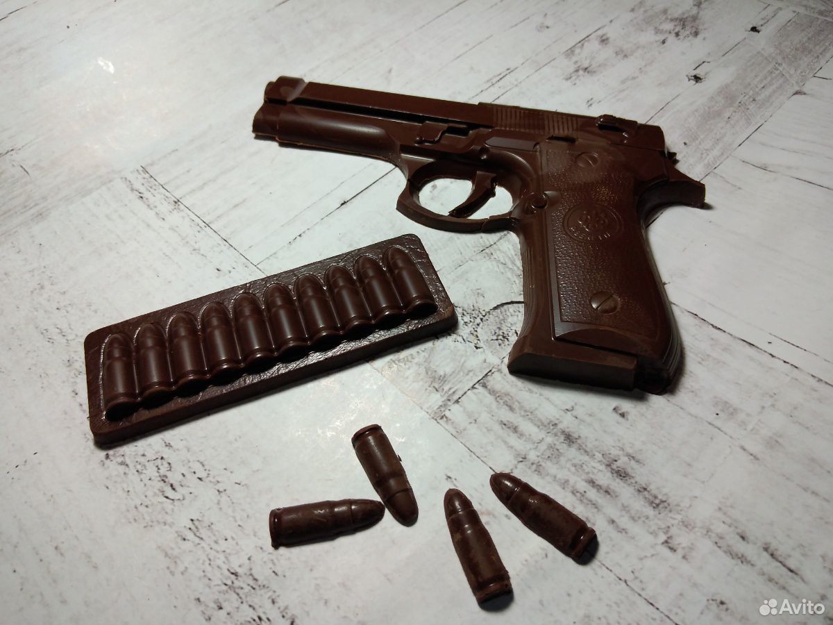 Подарок шоколадный "набор с пистолетом" купить на Зозу.ру - фотография № 1