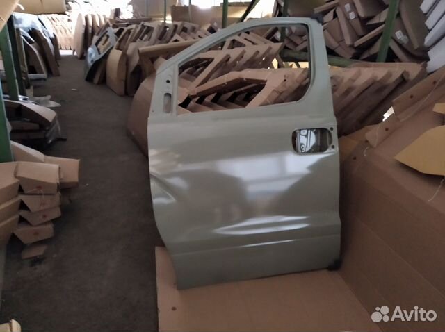 Дверь передняя левая Hyundai Grand Starex H-1