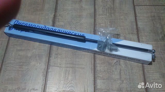 Гидровлический амортизатор для капота