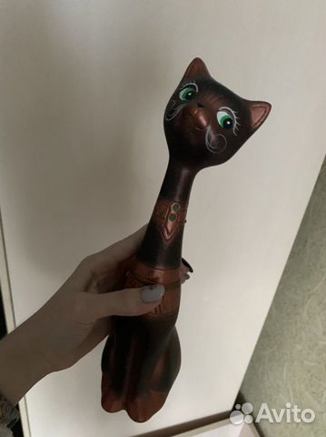 Статуэтка кошка