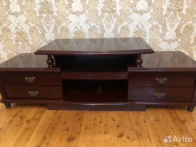 Тумба под телевизор