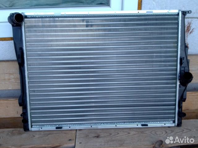 Бмв Е90, Е87 радиатор охлаждения двигателя