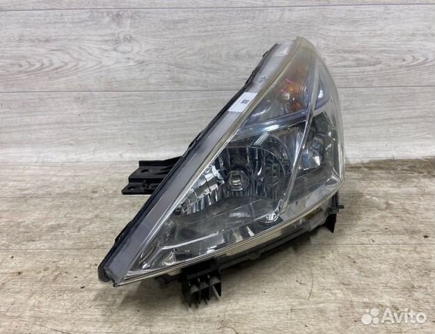 Фара Nissan Teana J32