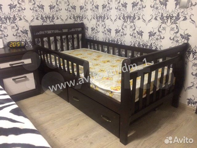 Детская кровать из массива