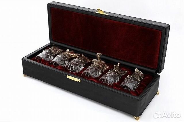 Стопки-перевертыши с головами зверей 