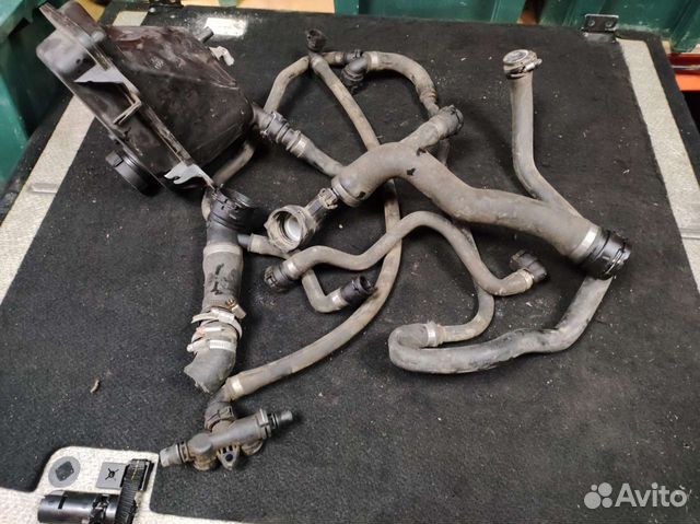 Патрубок система охлаждения M62 bmw x5 e53