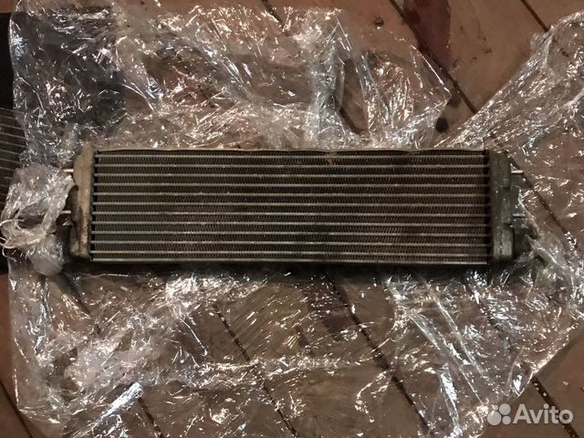 Масляный радиатор Мерседес мл 164 6.3 Амг