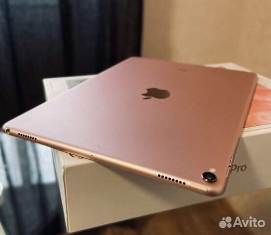 Apple iPad Pro 10,5 64Gb Wi-Fi (полный комлект)