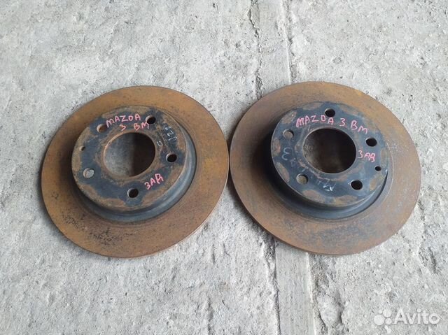 Диск тормозной задний Mazda 3 BM 2014 год