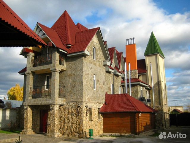 

10-к. и более коттедж, 700 м²