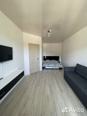 

1-к. квартира, 40 м², 8/10 эт.