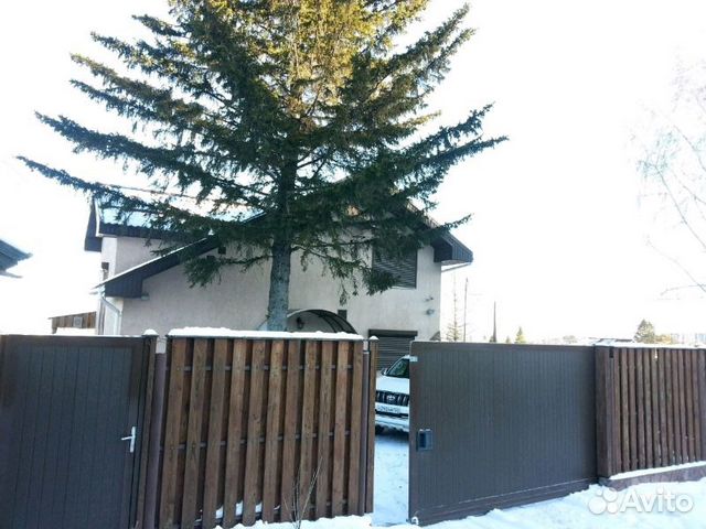 Дом 226 м² на участке 9 сот.