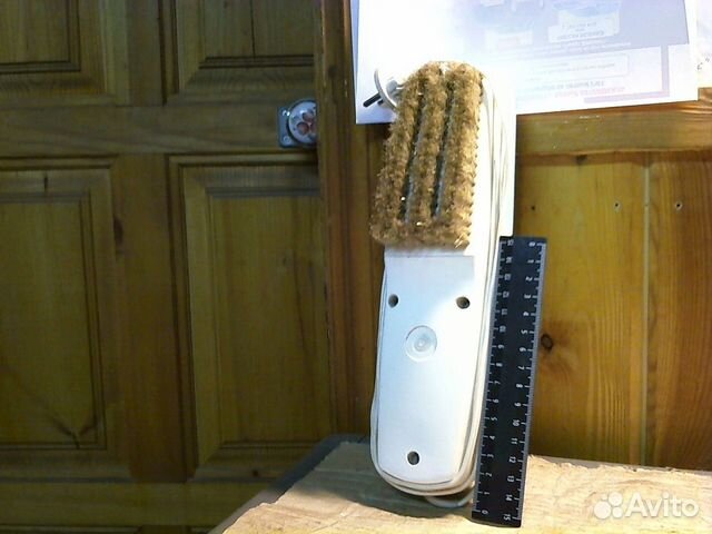 Пылесос - электрощётка