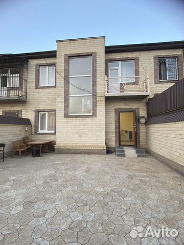 

4-к. квартира, 174 м², 1/2 эт.