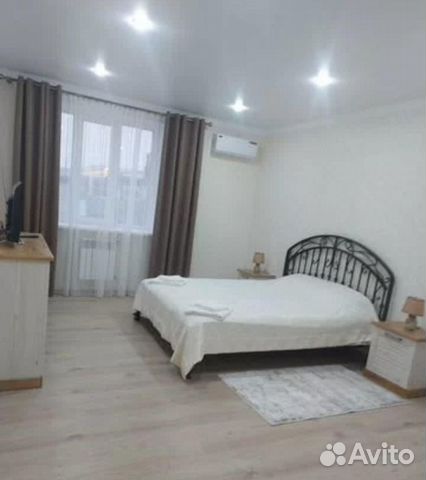 

1-к. квартира, 52 м², 2/11 эт.