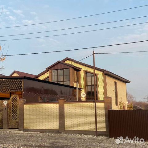 

4-к. коттедж, 200 м²
