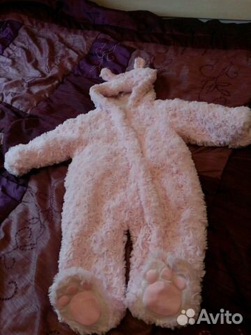 Демисезонный комбинезон на 6-9 месяцев Демисезонный комбинезон на 6-9 месяцев