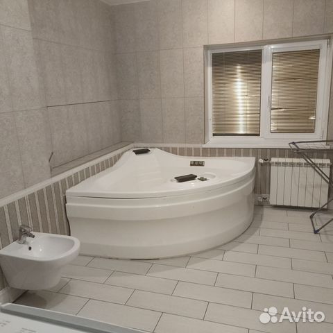 

6-к. дом, 225 м²