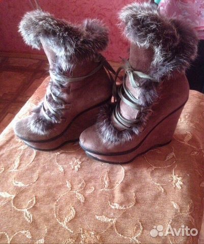 Сапоги на танкетке