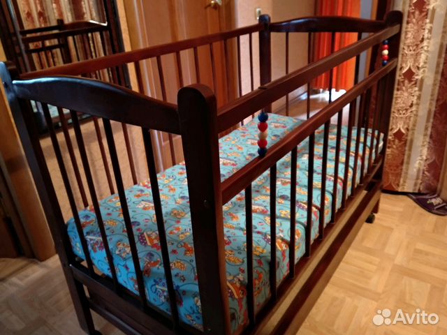 Детская кроватка + матрас Детская кроватка + матрас