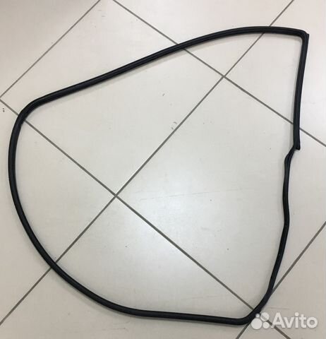 Уплотнитель задней двери Mercedes-Benz W211