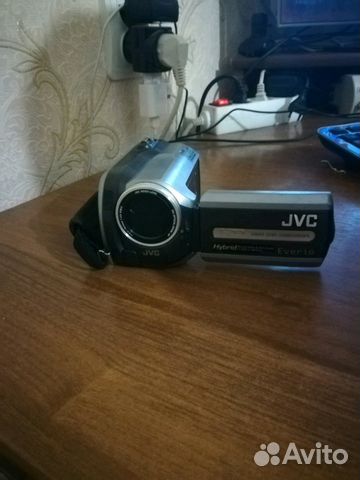 Видеокамера JVC Everio GZ-MG130E