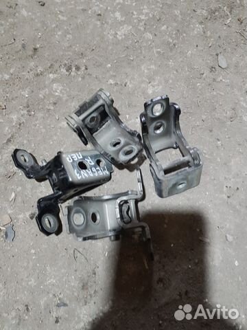 Рено Меган 3 петли двери,дверные оригинал