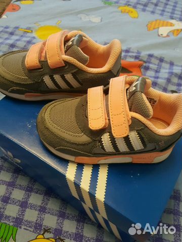 Кроссовки adidas оригинал Кроссовки adidas оригинал
