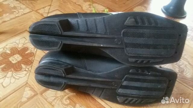 Лыжные ботинки