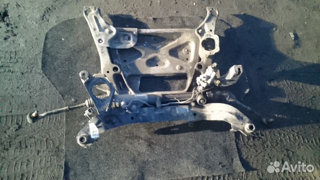 Bmw e60 e63 передний подрамник 31116782458 Bmw e60 e63 передний подрамник 31116782458