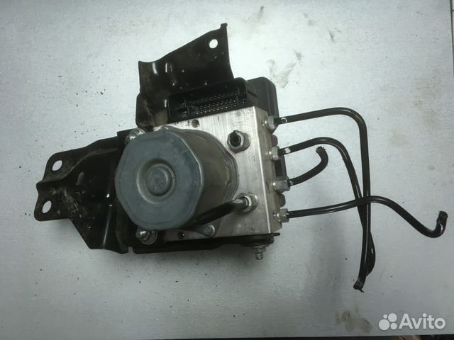 Блок ABS абс Nissan X-Trail T32 Блок ABS абс Nissan X-Trail T32