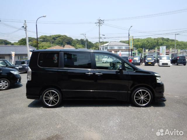 Toyota Voxy 2.0 CVT, 2008, 77 048 км