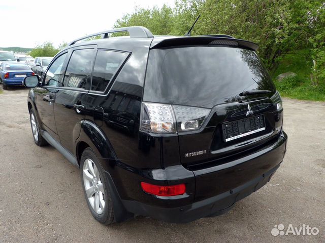 Mitsubishi Outlander 2.4 CVT, 2011, 10 000 км