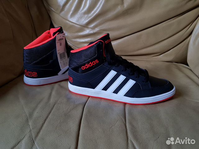 Кроссовки Adidas новые завышенные 36 и 37 р Кроссовки Adidas новые завышенные 36 и 37 р