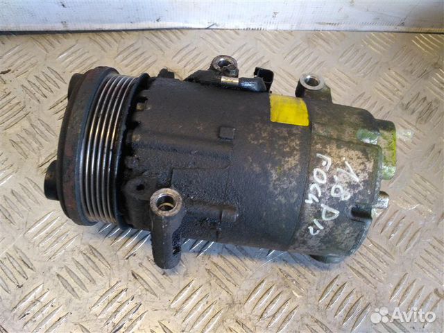 Компрессор кондиционера Ford Focus II 1.8 2009