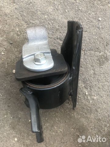 Подушка двигателя опора лансер 10 1.8 2.0