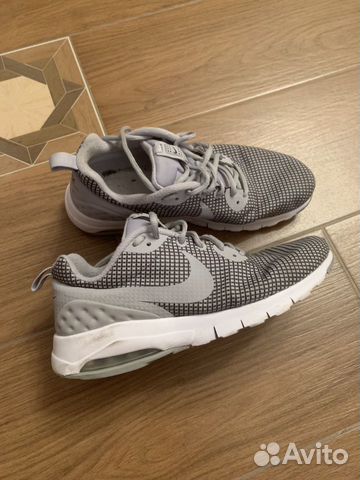 Кроссовки Nike