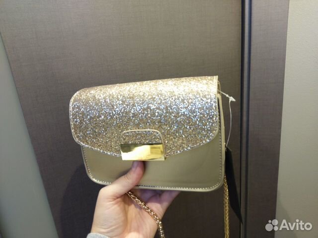 Новая вечерняя золотистая сумка клатч Love republi