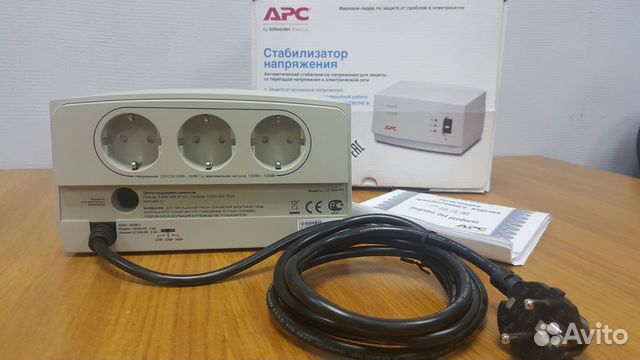 Стабилизатор напряжения APC Line-R 1200