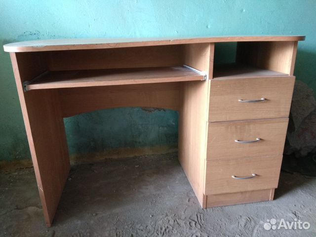 Компьютерный стол