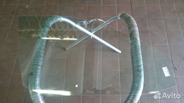 Стекло передней двери на Ford Focus II 04-11