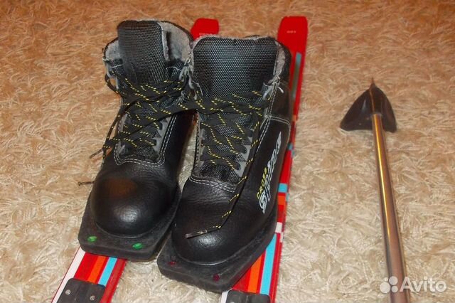 Лыжные ботинки