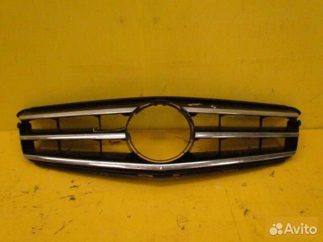 Решетка радиатора Mercedes C-Classe W204 Решетка радиатора Mercedes C-Classe W204