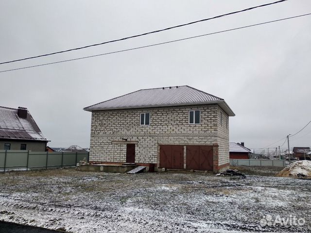 Дом 200 м² на участке 15 сот.