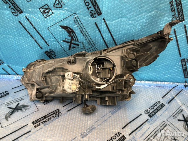 Lexus NX200/300 фара правая оригинал 14-17 год Lexus NX200/300 фара правая оригинал 14-17 год