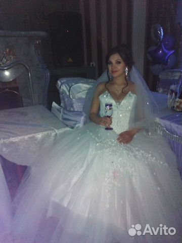 Платье свадебное+шубка(фата, муфта для шубки) Платье свадебное+шубка(фата, муфта для шубки)