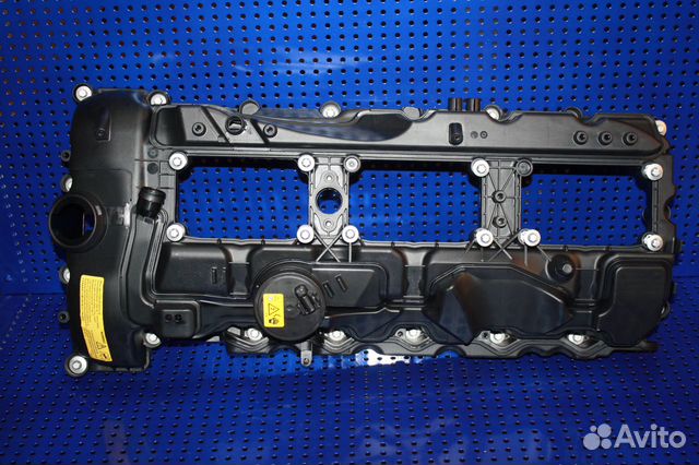 Клапанная крышка BMW 11127570292 Клапанная крышка BMW 11127570292