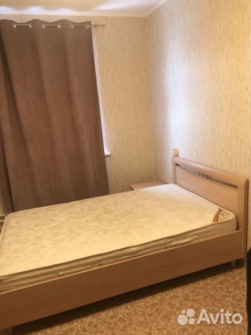 Кровать с матрасом,полуторка